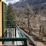 Luzzago Hotel *