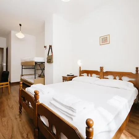 Luzzago Hotel *