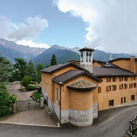 Luzzago Hotel Ponte Di Legno