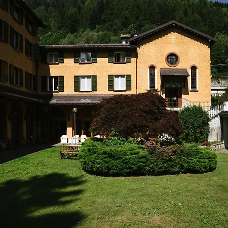 Luzzago *